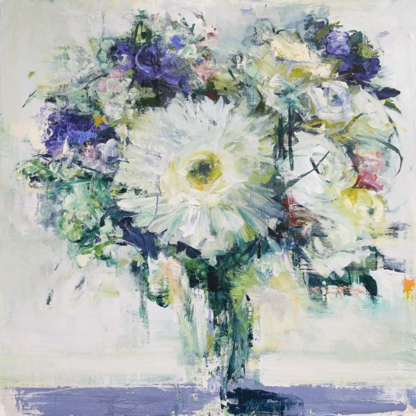 White Bouquet Silver Table